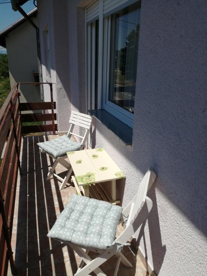 House Natali Apartment Vrhovine Exterior photo